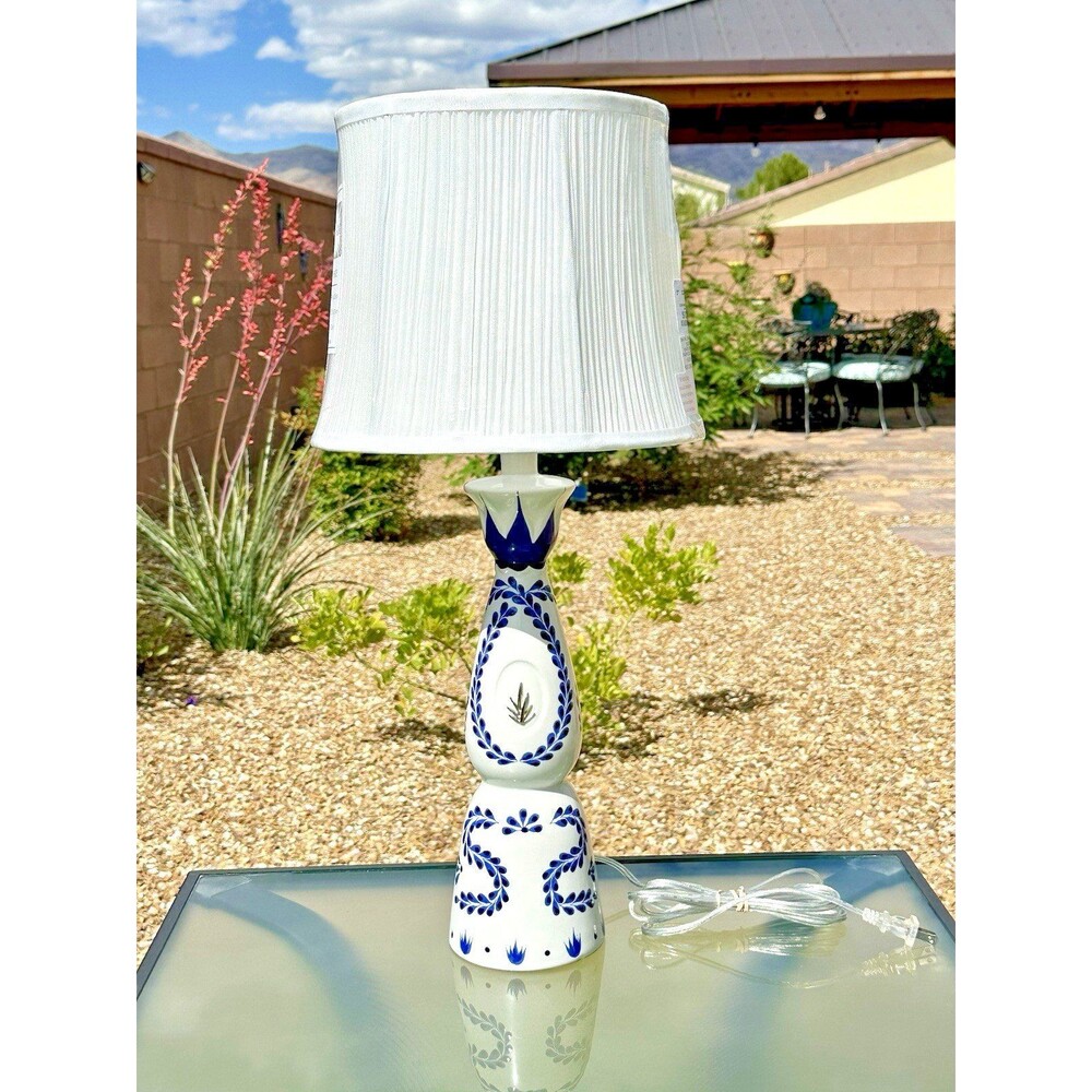Reposado Clase Azul Tequila Bottle Mag 1.75L Handcrafted Blue & White Lamp